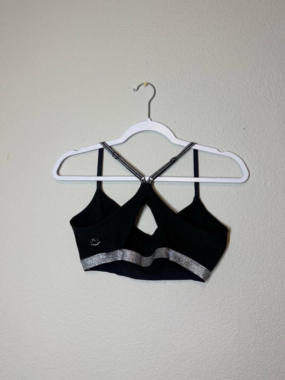Beyond Yoga | Shine On Black Sparkle-Trim Spacedye Sports Bra - L - Picture 3 of 4